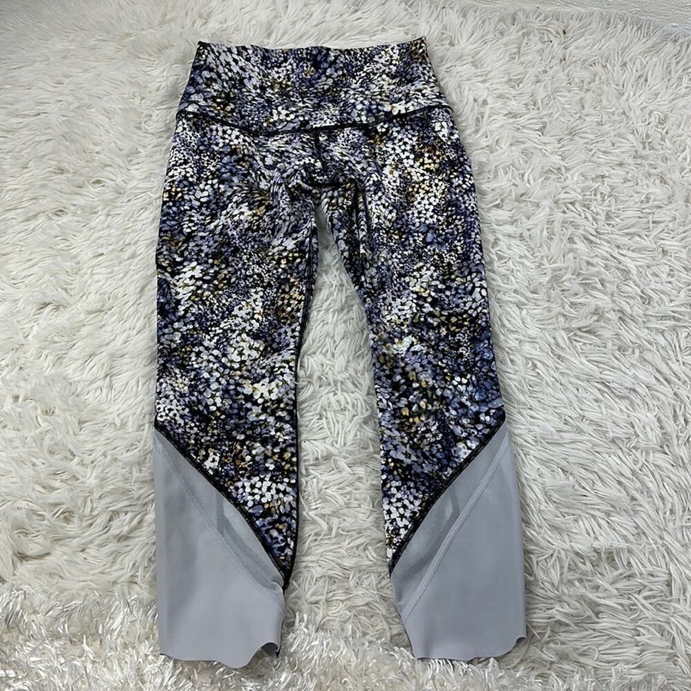 Lululemon Wunder Under Crop High-Rise *Roll Down Scallop Full-On Luxtreme 23"